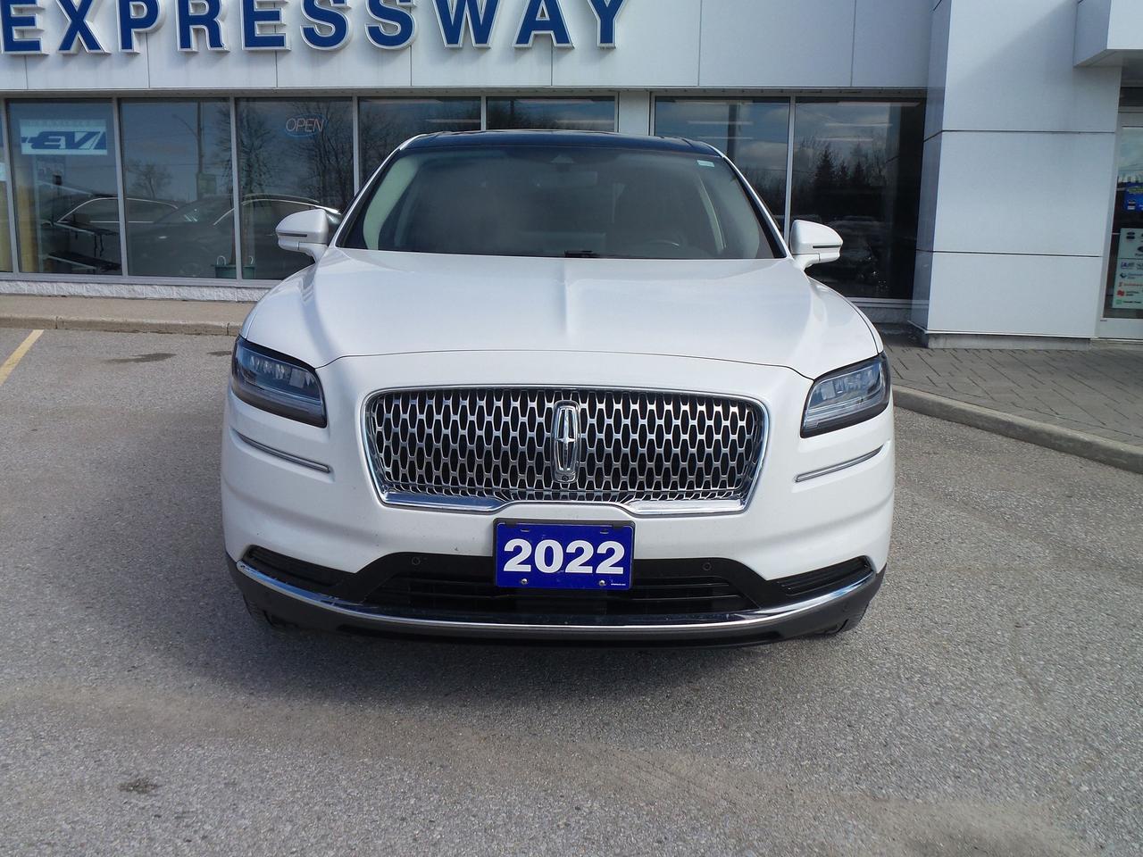 2022 Lincoln Nautilus LOCAL TRADE, 2.7L ENGINE, LEATHER, SUNROOF, NAV! Photo2