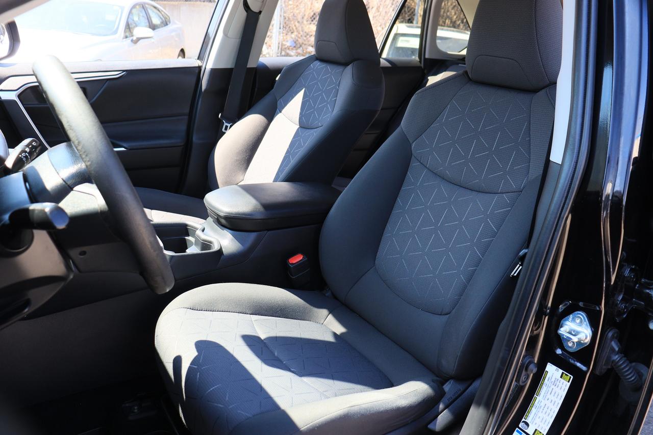2021 Toyota RAV4 LE | AWD | CarPlay | Reverse Cam | Tinted Glass ++ Photo65