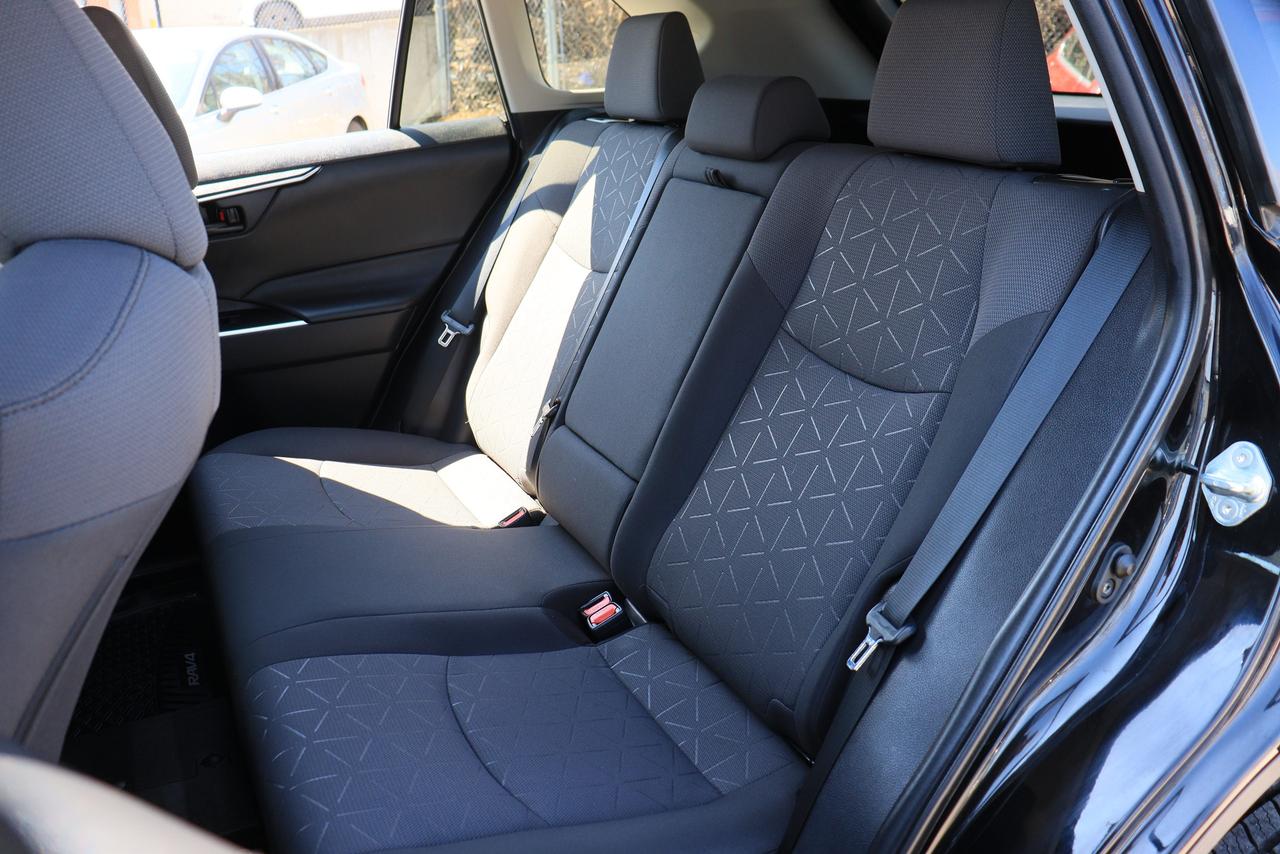 2021 Toyota RAV4 LE | AWD | CarPlay | Reverse Cam | Tinted Glass ++ Photo29