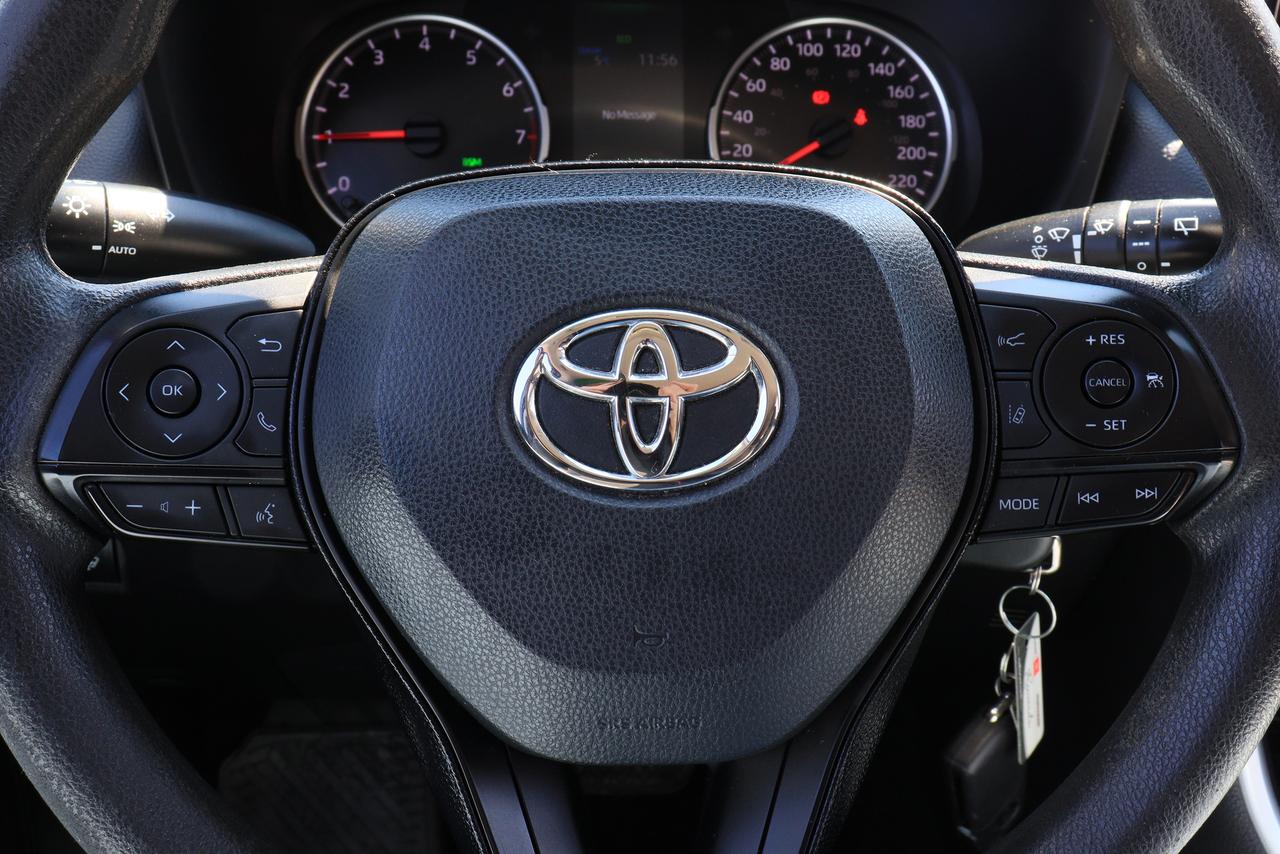 2021 Toyota RAV4 LE | AWD | CarPlay | Reverse Cam | Tinted Glass ++ Photo21