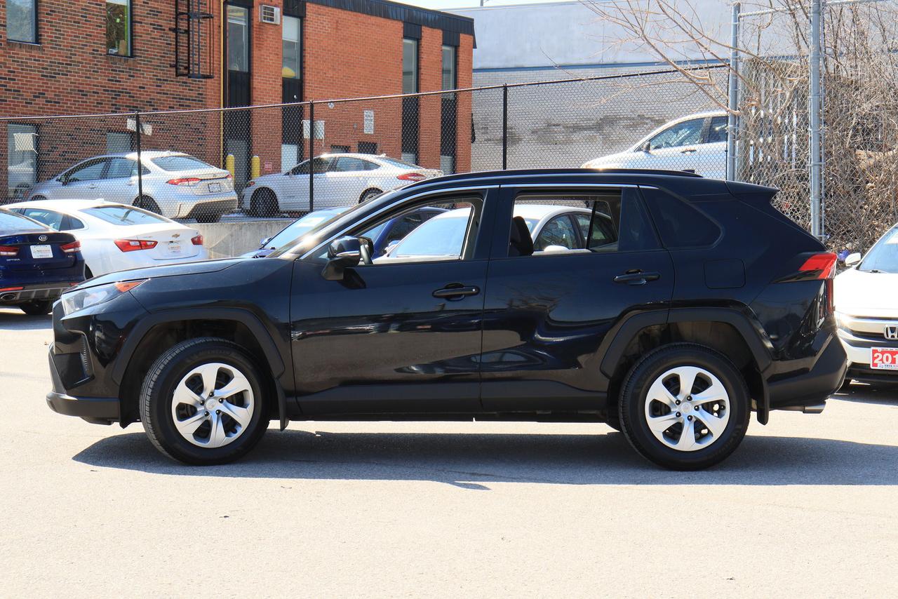 2021 Toyota RAV4 LE | AWD | CarPlay | Reverse Cam | Tinted Glass ++ Photo6