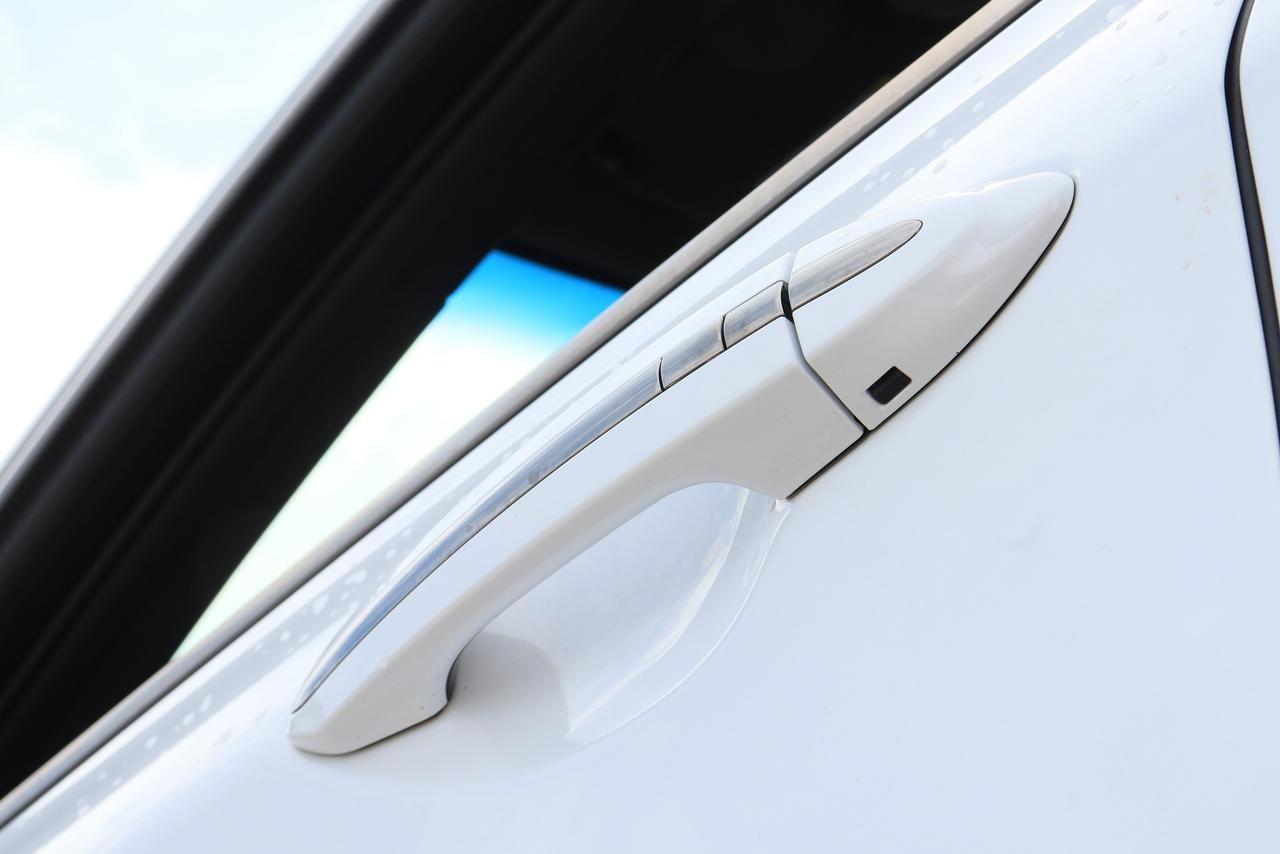 2020 Genesis G80 3.3T Sport | AWD | Leather | Roof | Nav | 360° Cam Photo15