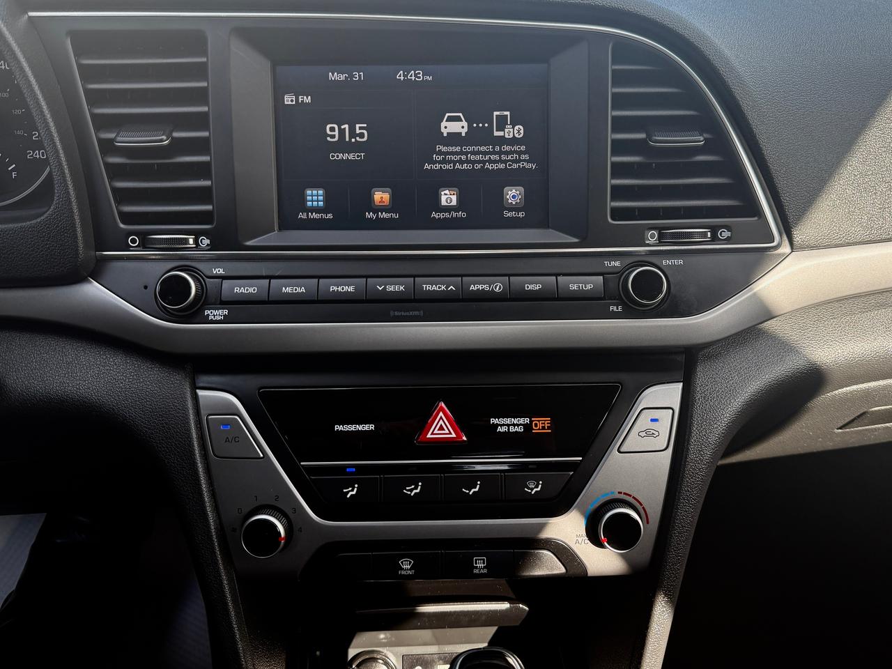 2018 Hyundai Elantra FINANCING AVAILABLE Photo13