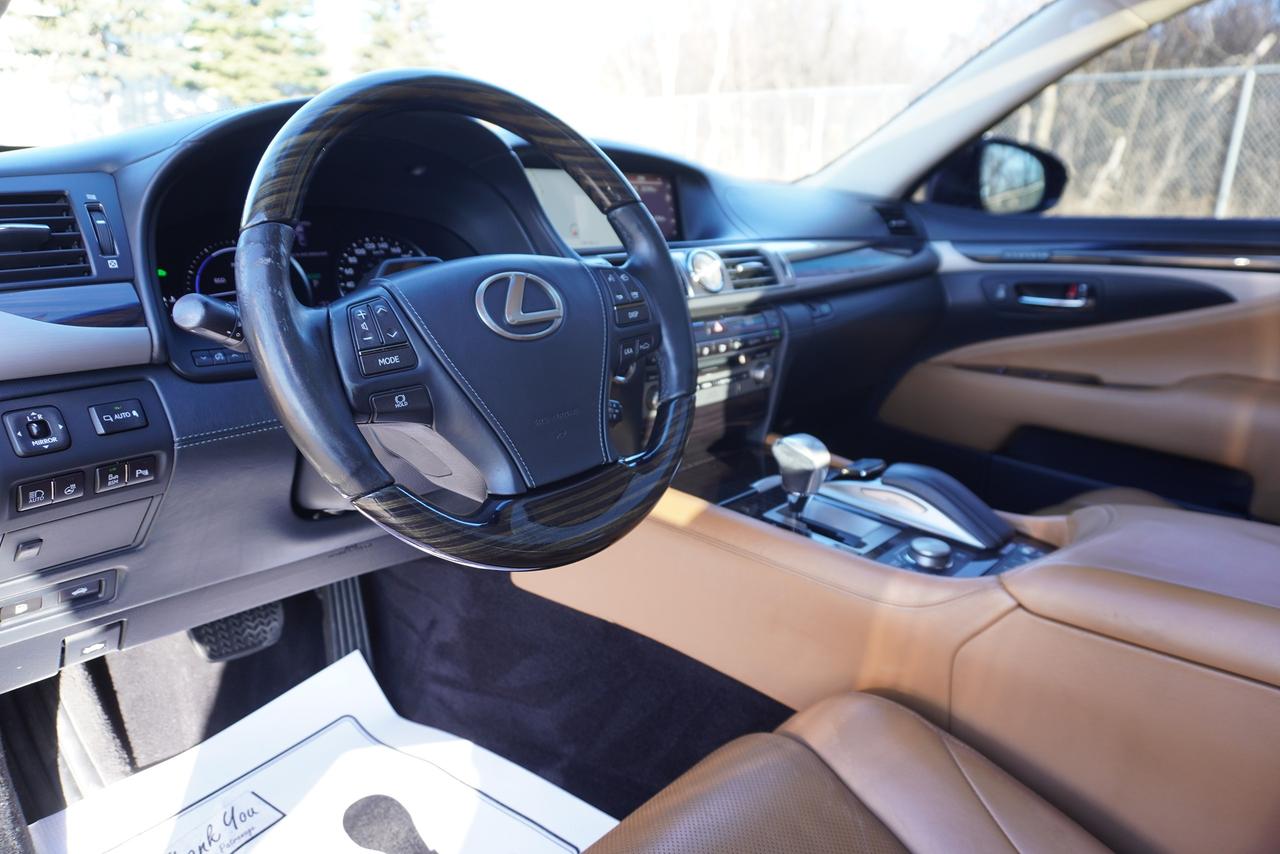2016 Lexus LS 600H FRESH TRADE/ NO ACCIDENTS/ LWB/ HYBRID/ EXECUTIVE Photo