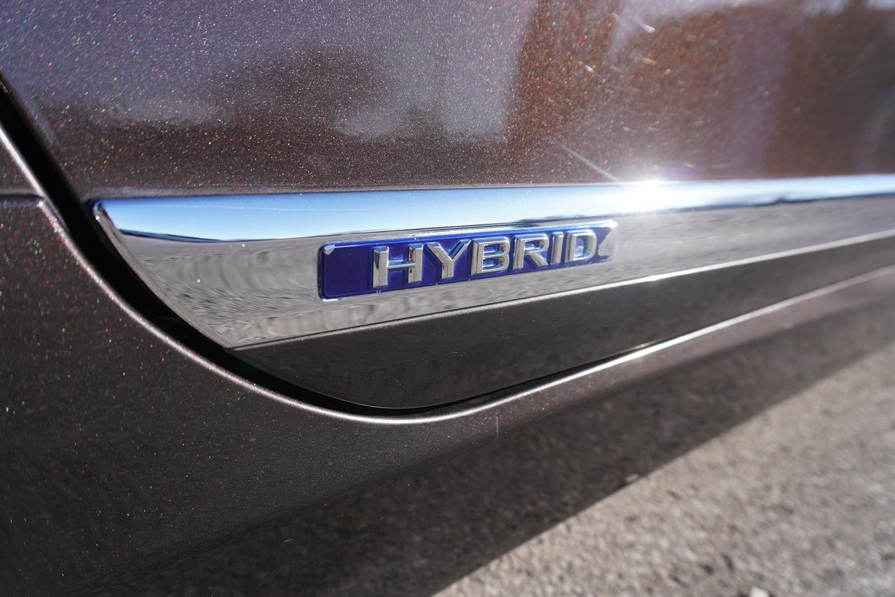 2016 Lexus LS 600H FRESH TRADE/ NO ACCIDENTS/ LWB/ HYBRID/ EXECUTIVE Photo