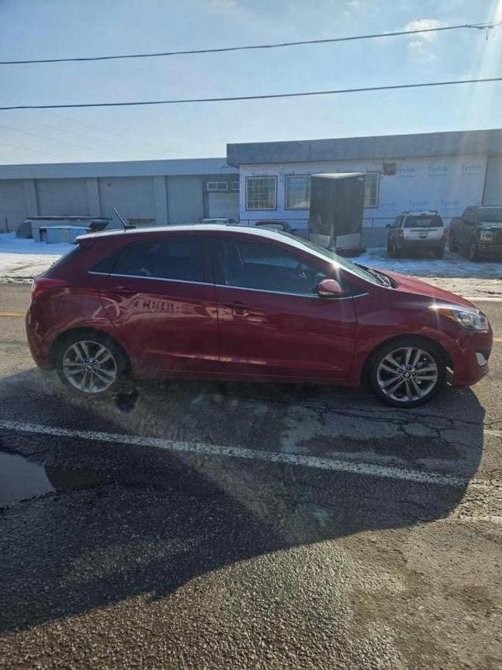 2016 Hyundai Elantra GT GT Photo2