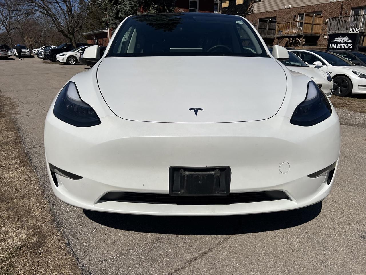 2023 Tesla Model Y LONG RANGE Photo