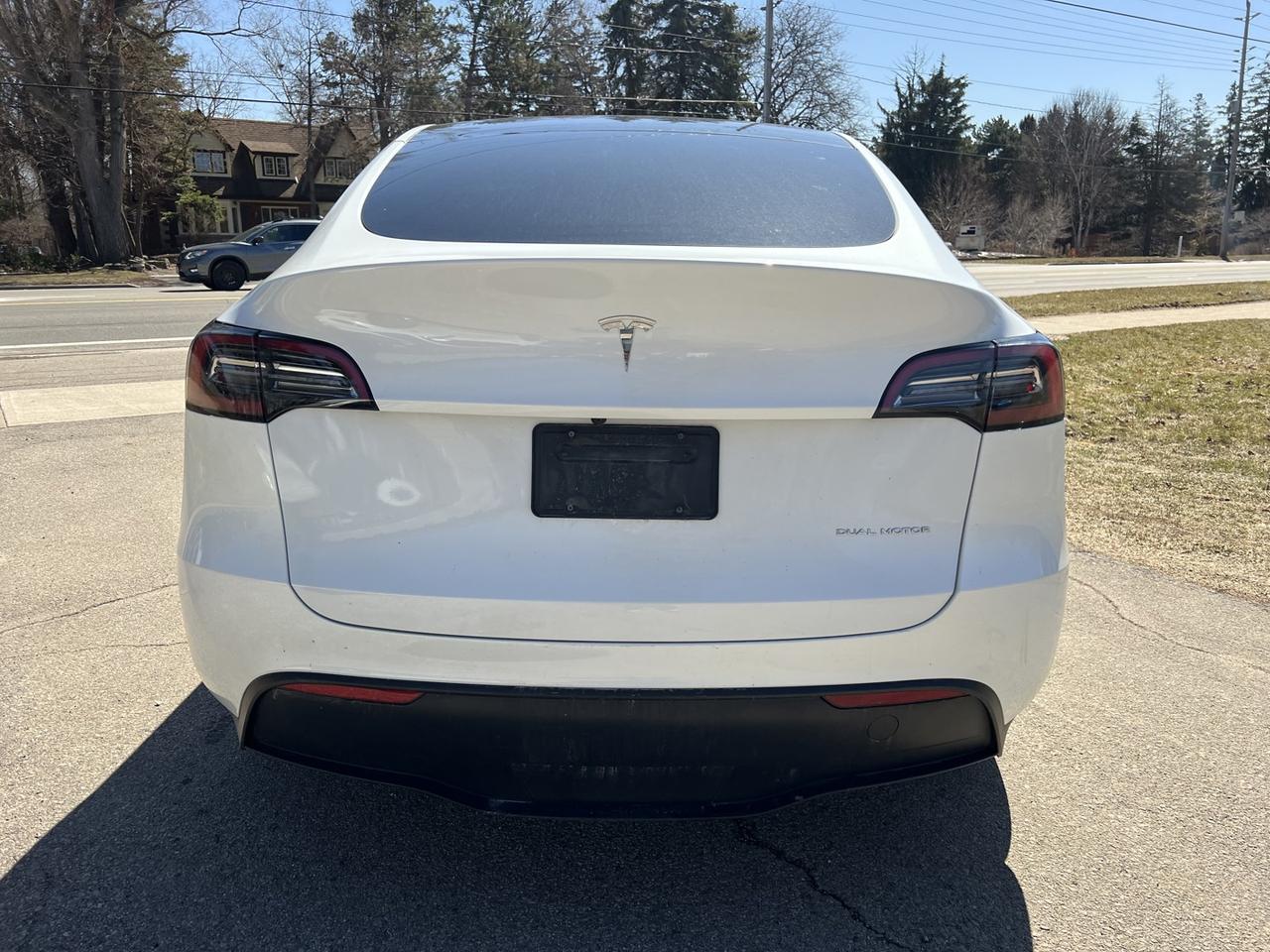 2023 Tesla Model Y LONG RANGE Photo