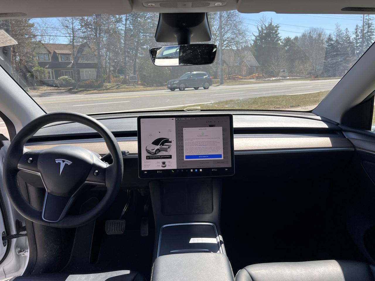 2023 Tesla Model Y LONG RANGE Photo