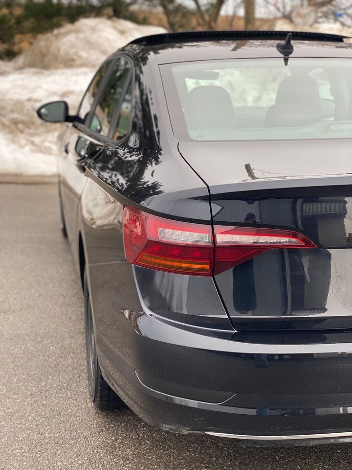 2019 Volkswagen Jetta Highline | LEATHER | SUNROOF | NO ACCIDENT | MANUA Photo