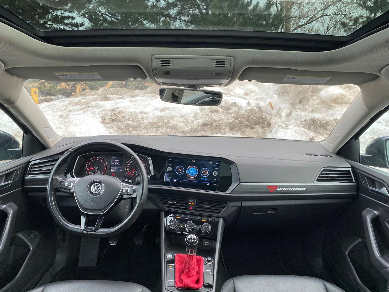 2019 Volkswagen Jetta Highline | LEATHER | SUNROOF | NO ACCIDENT | MANUA Photo