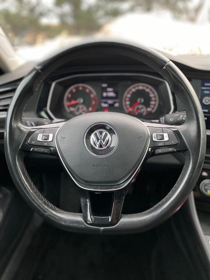 2019 Volkswagen Jetta Highline | LEATHER | SUNROOF | NO ACCIDENT | MANUA Photo