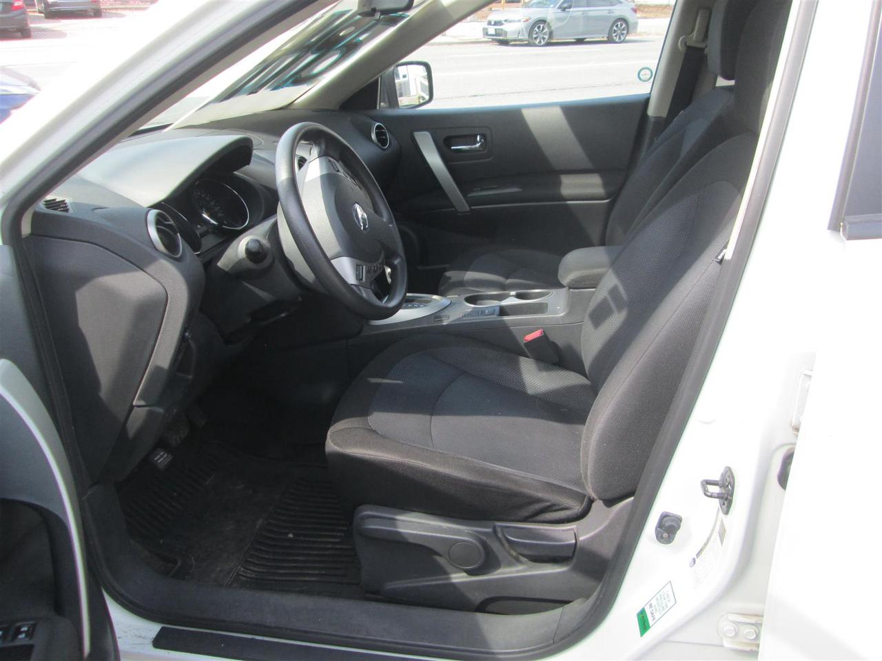 2013 Nissan Rogue Sv FWD Photo