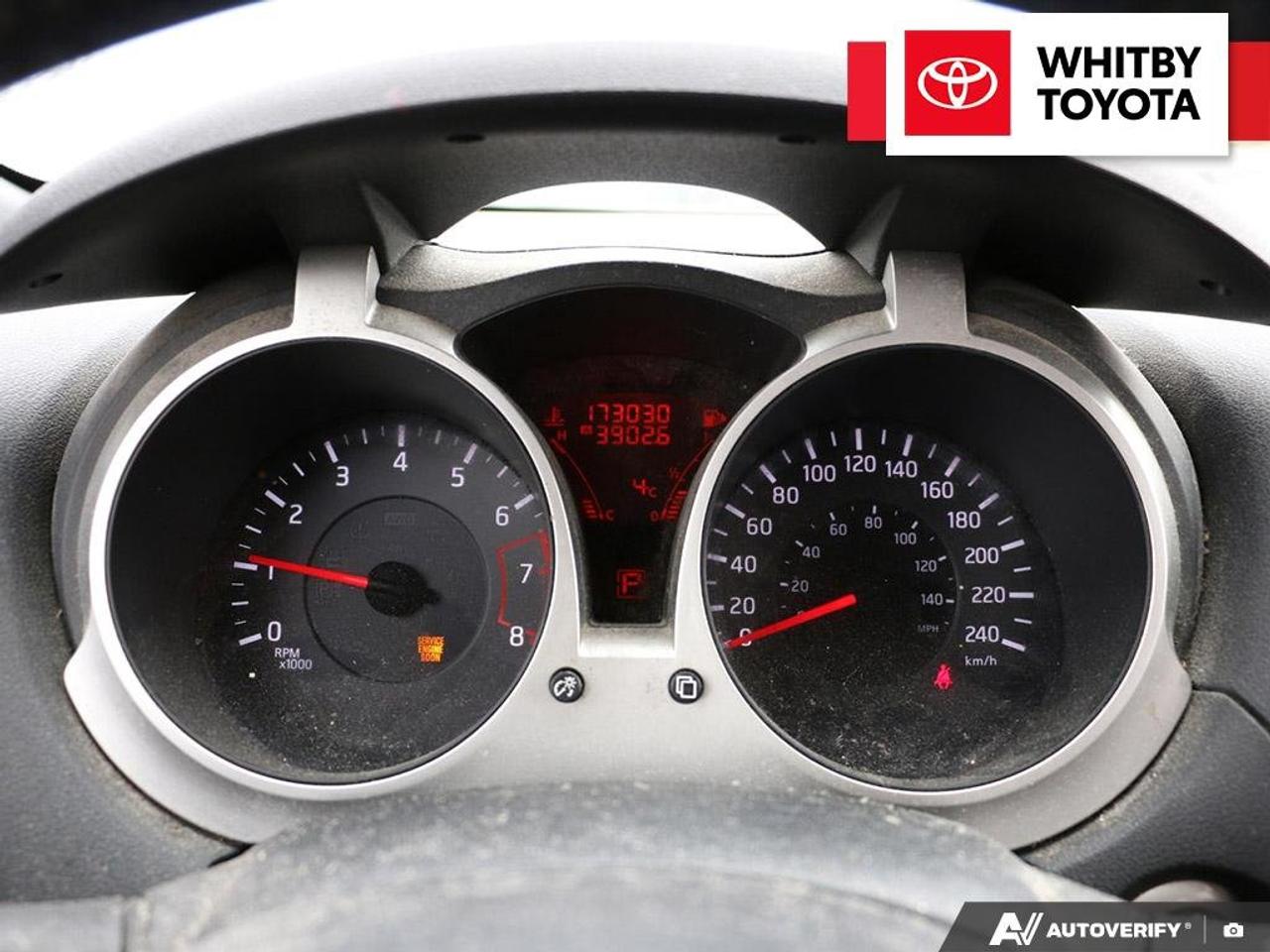 2013 Nissan Juke SL 1.6L Photo