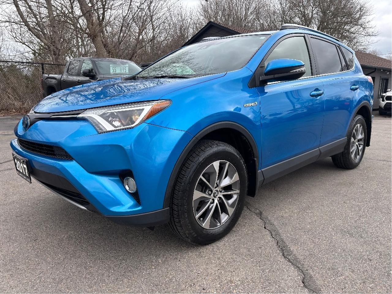 2017 Toyota RAV4 Hybrid XLE AWD POWER SEAT ROOF CLEAN CARFAX Photo