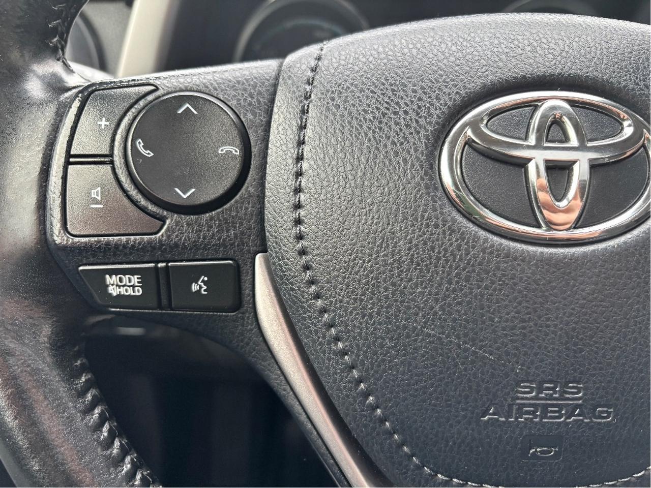 2017 Toyota RAV4 Hybrid XLE AWD POWER SEAT ROOF CLEAN CARFAX Photo