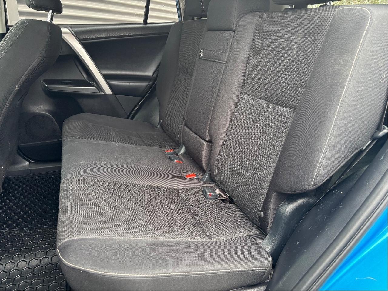 2017 Toyota RAV4 Hybrid XLE AWD POWER SEAT ROOF CLEAN CARFAX Photo