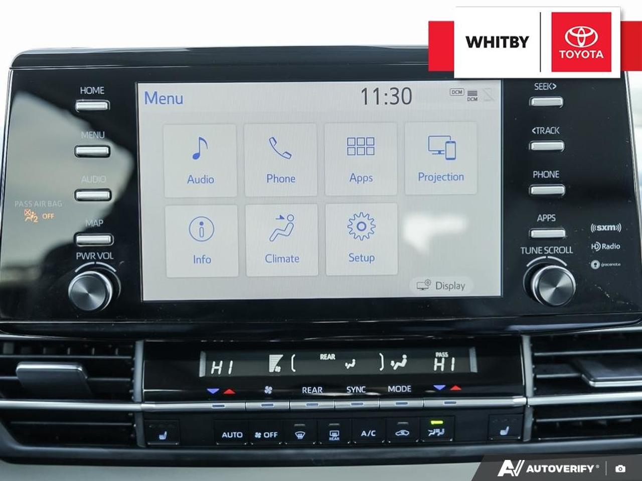 2024 Toyota Sienna XLE 2.5L Photo