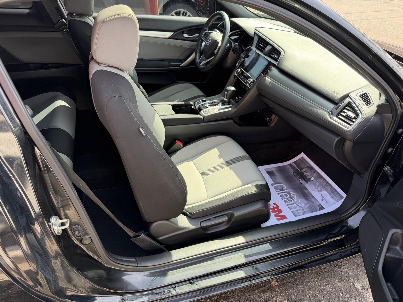 2017 Honda Civic EX Coupe Photo