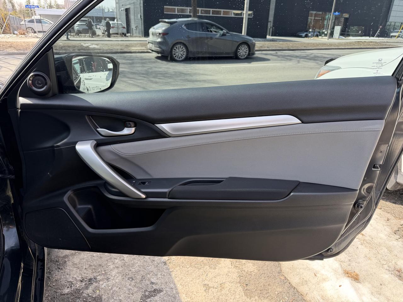 2017 Honda Civic EX Coupe Photo