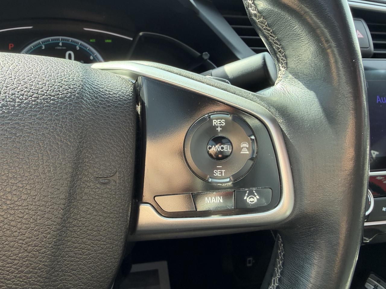 2017 Honda Civic EX Coupe Photo