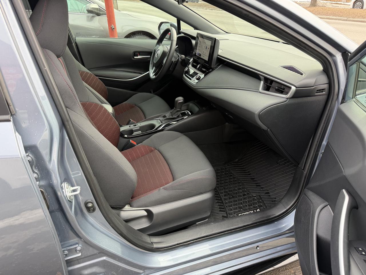 2024 Toyota Corolla SE Photo