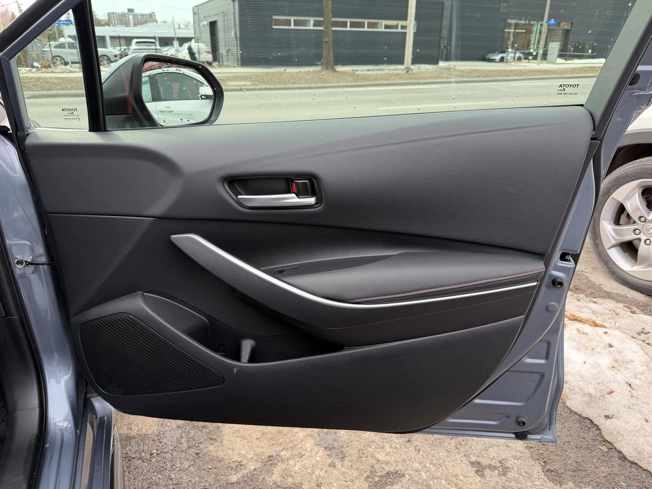 2024 Toyota Corolla SE Photo