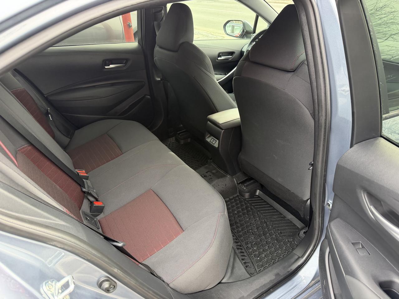 2024 Toyota Corolla SE Photo