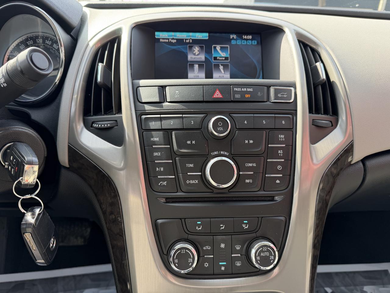 2016 Buick Verano  Photo