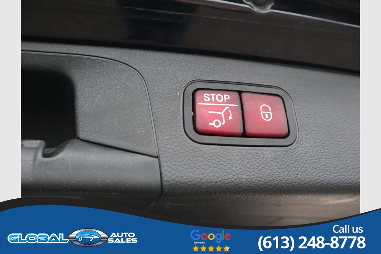 2018 Mercedes-Benz GLC-Class 300 Photo