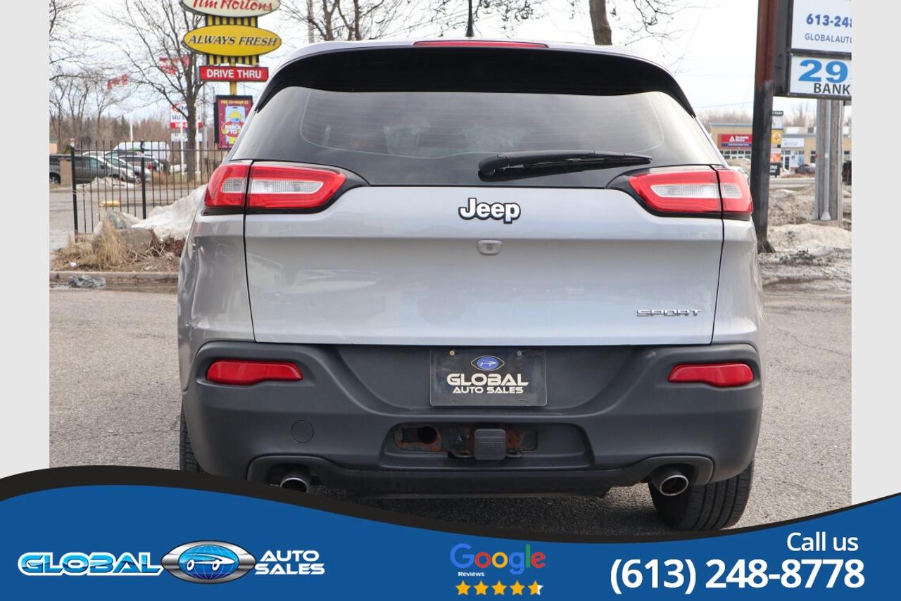 2014 Jeep Cherokee Sport Photo