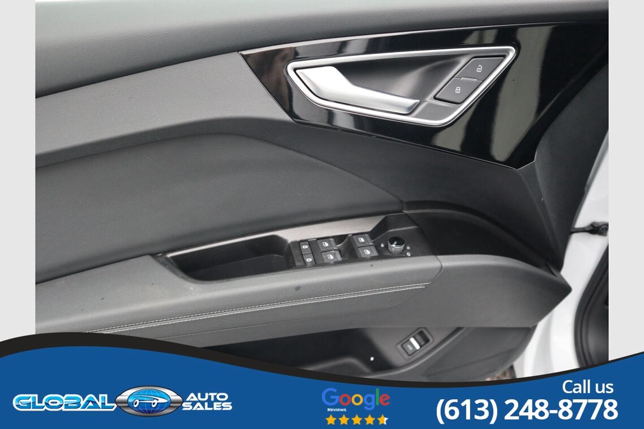2025 Audi Q4 Etron 55 " Very low Km." Photo