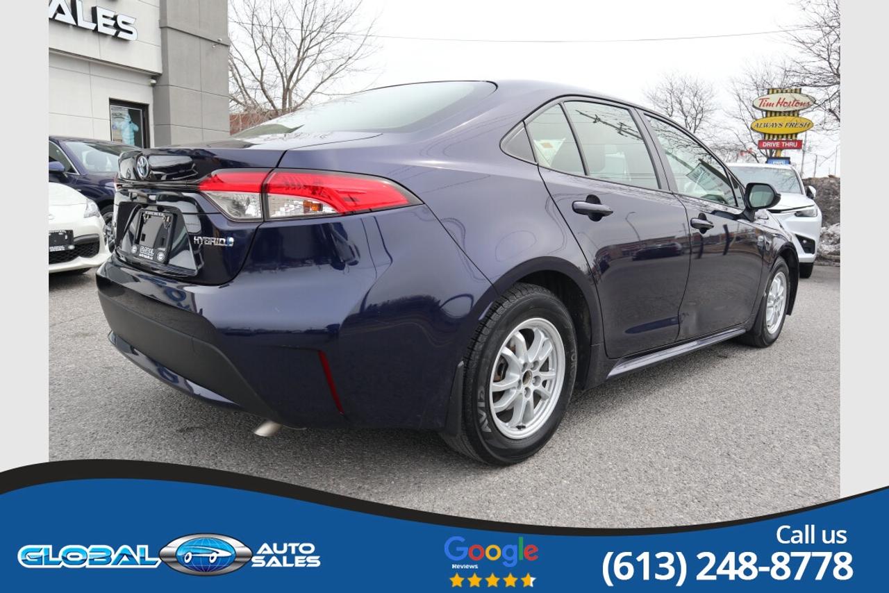 2022 Toyota Corolla LE  HYBRID Photo