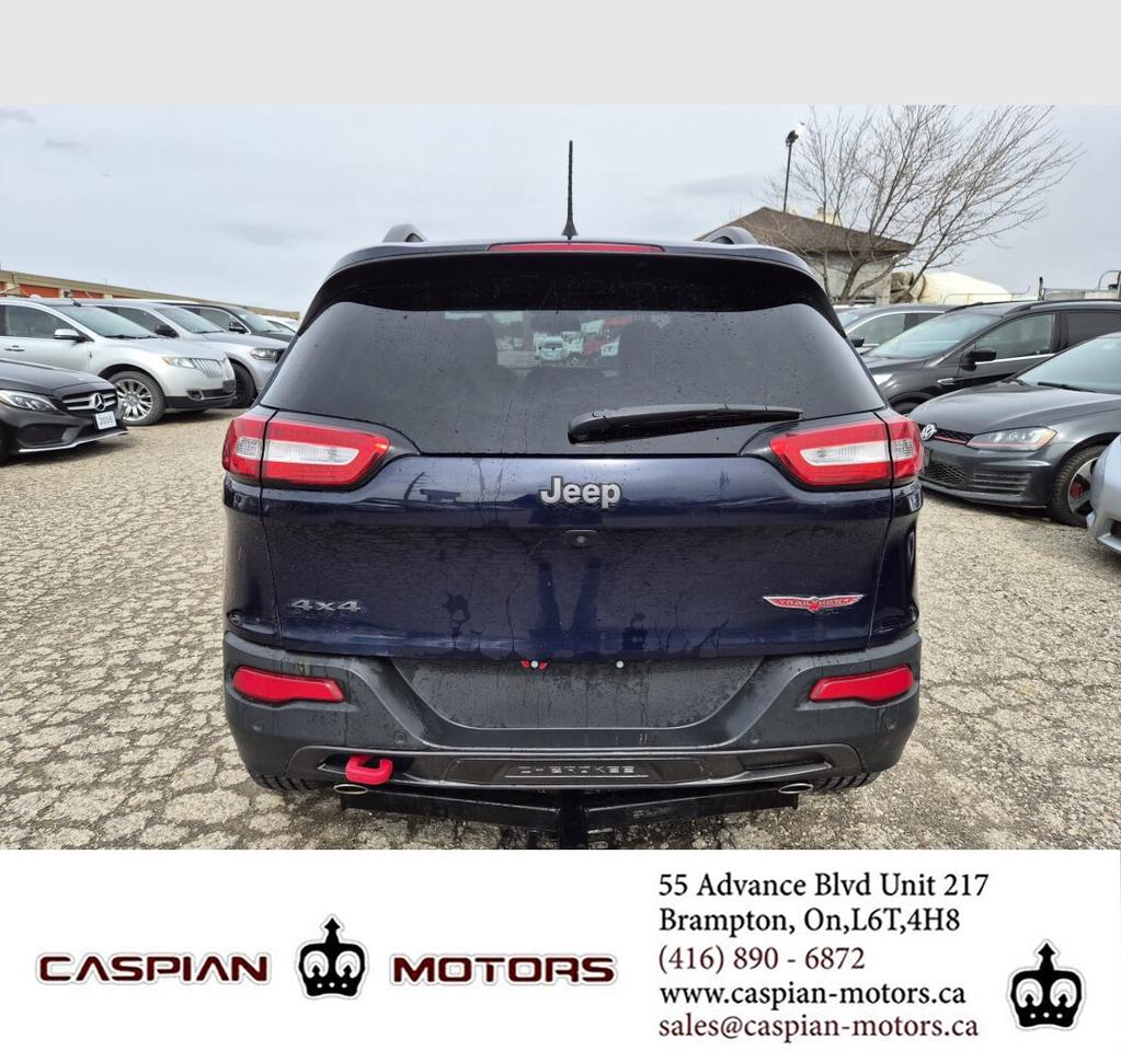 2016 Jeep Cherokee Trailhawk Photo