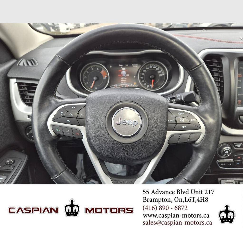 2016 Jeep Cherokee Trailhawk Photo