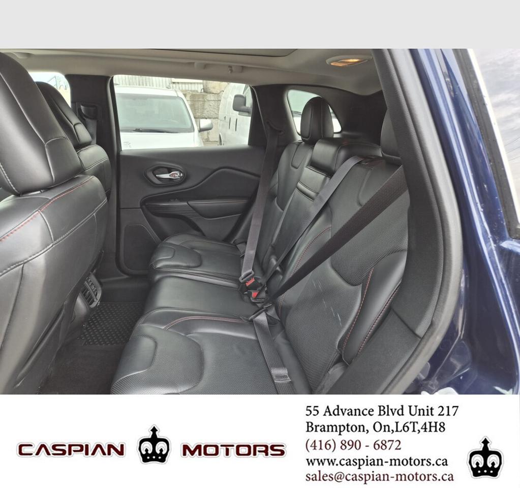 2016 Jeep Cherokee Trailhawk Photo