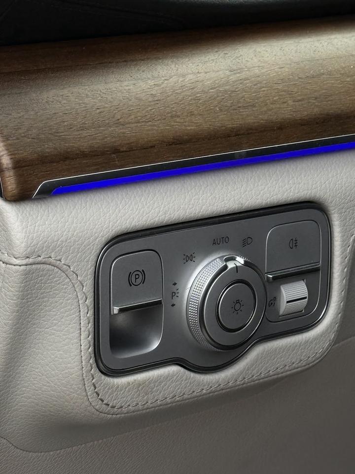 2020 Mercedes-Benz GLE-Class GLE 450 Photo