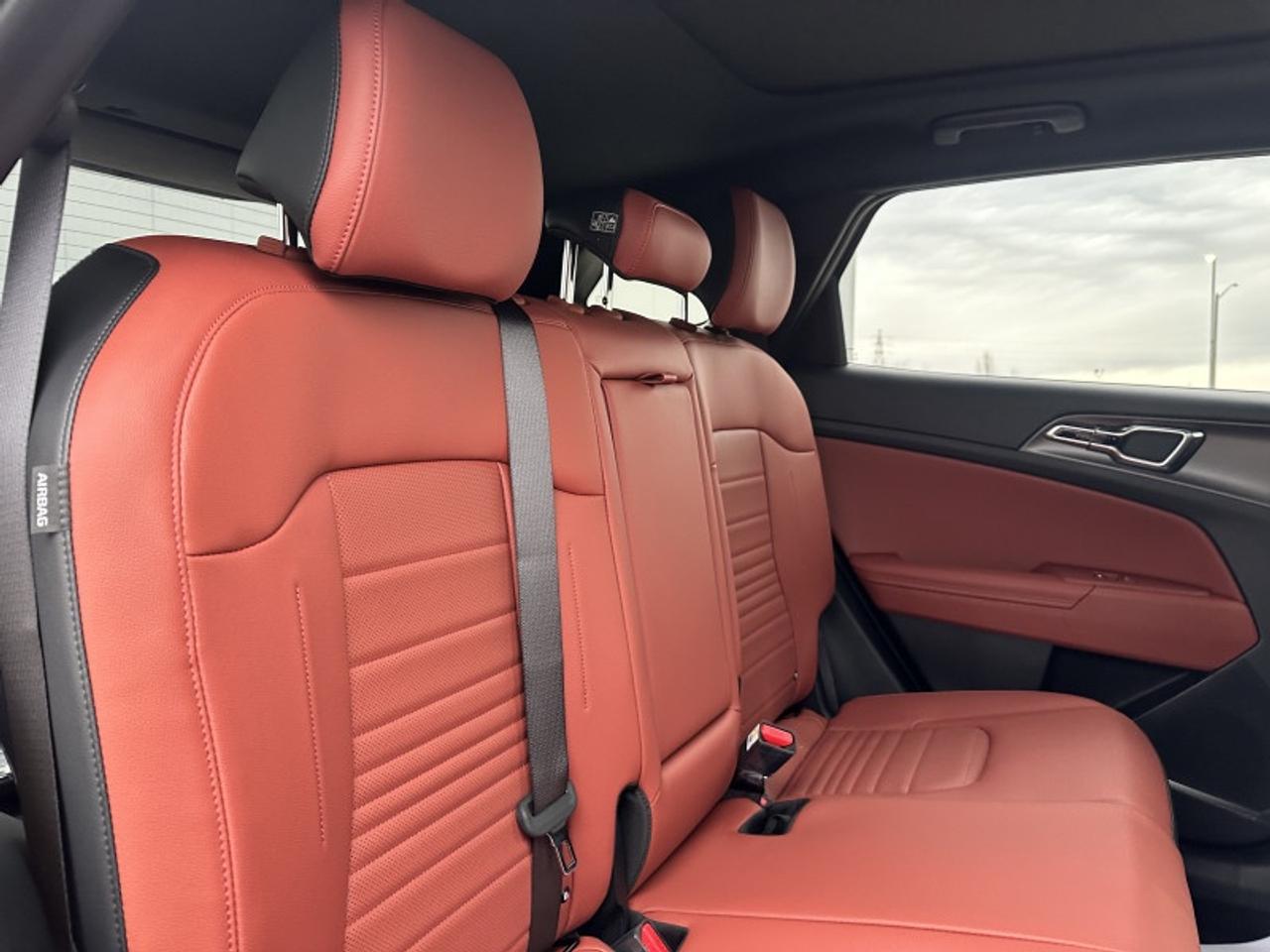 2026 Kia Sportage Hybrid SX AWD w/Black Interior Photo