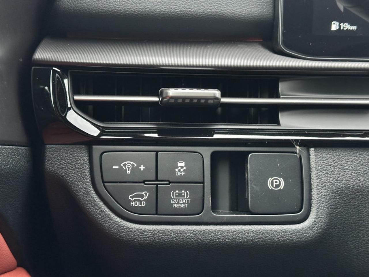 2026 Kia Sportage Hybrid SX AWD w/Black Interior Photo