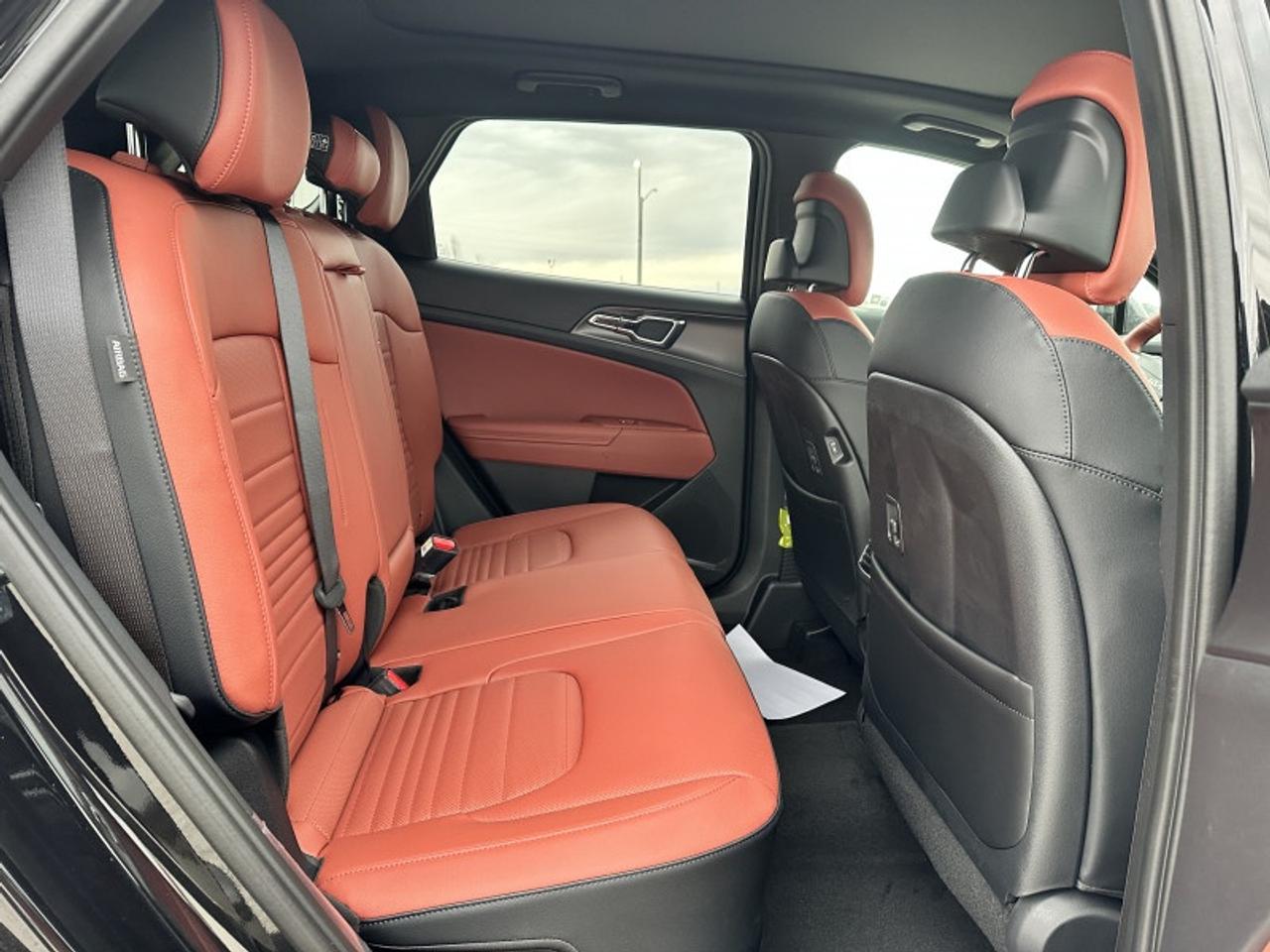 2026 Kia Sportage Hybrid SX AWD w/Black Interior Photo