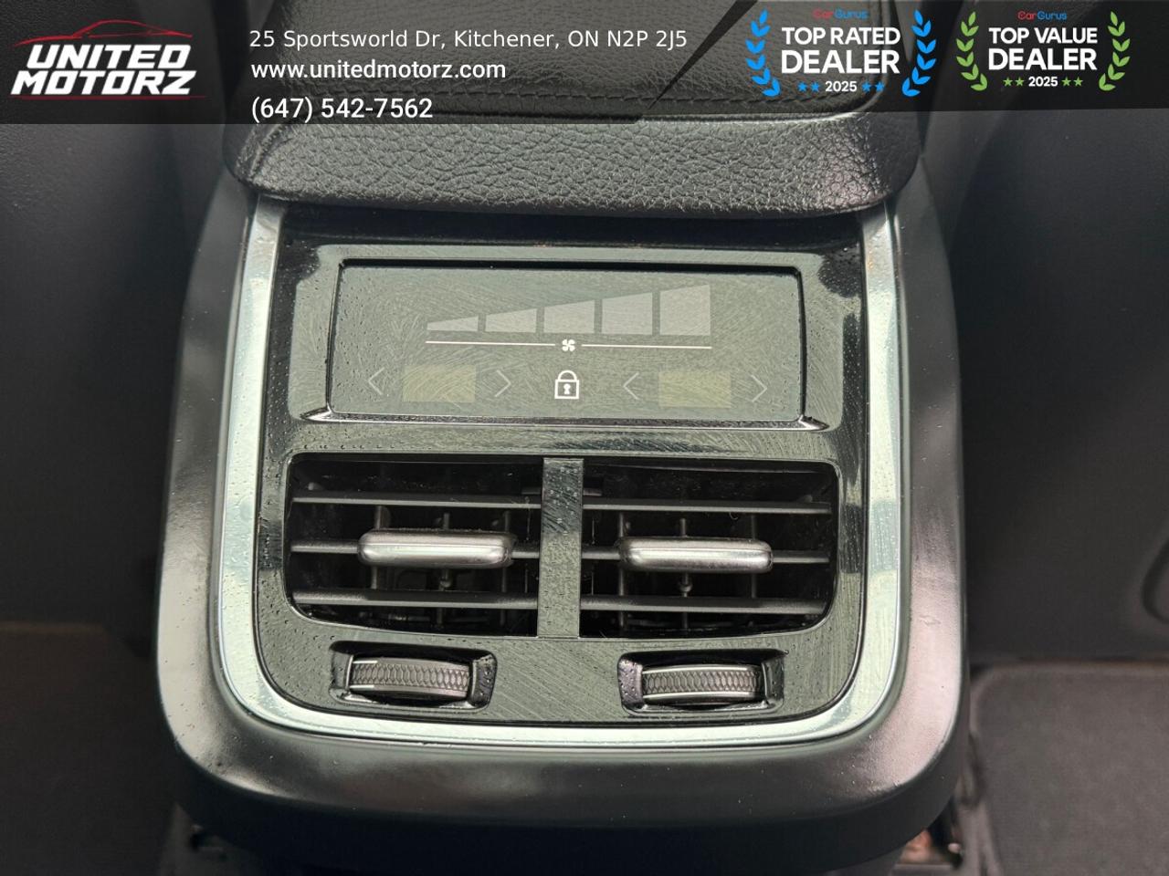 2018 Volvo XC60 T6 Momentum~SAFETY CERTIFIED~ONE OWNER~NO ACCIDENT Photo