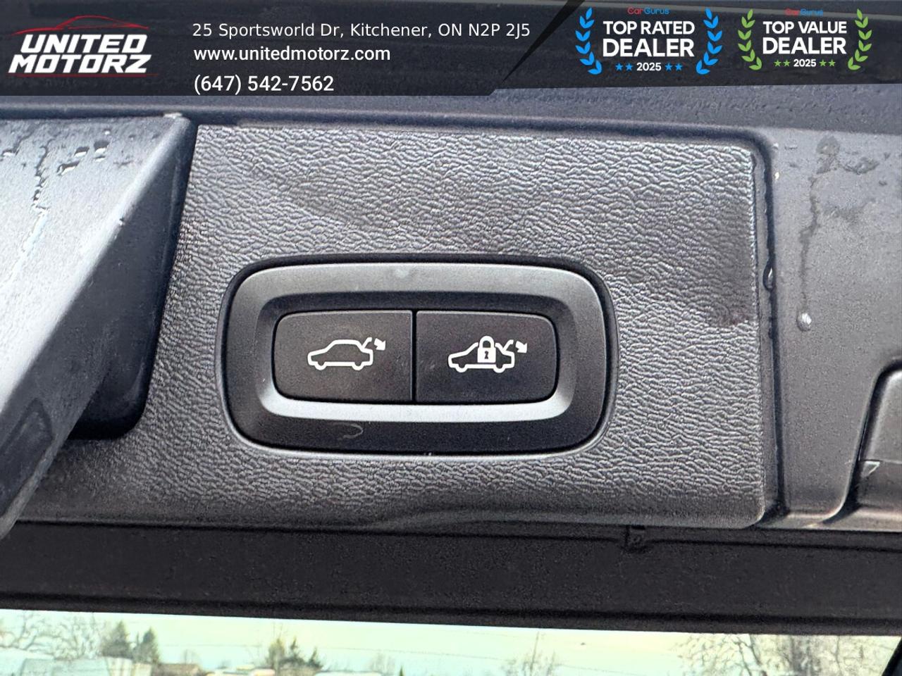 2018 Volvo XC60 T6 Momentum~SAFETY CERTIFIED~ONE OWNER~NO ACCIDENT Photo