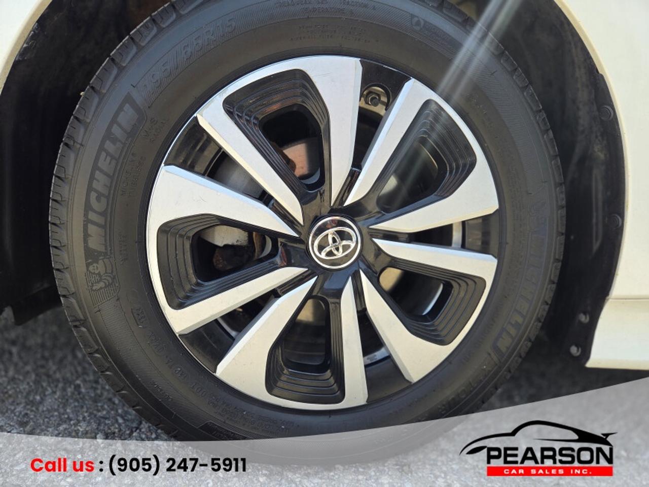 2017 Toyota Prius Prime Premium Photo