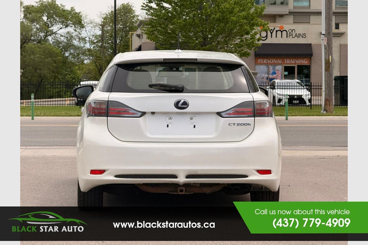 2013 Lexus CT 200h e Photo4