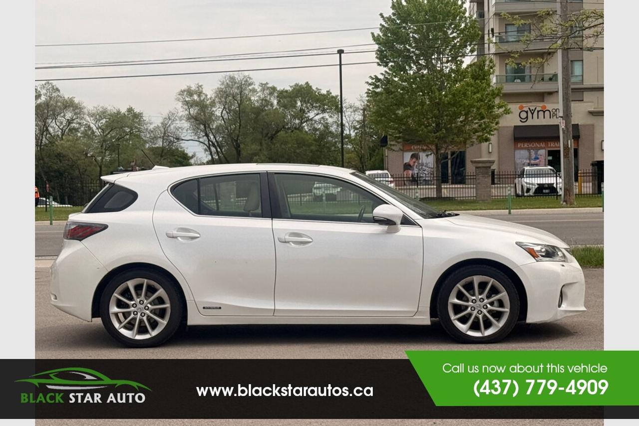 2013 Lexus CT 200h e Photo