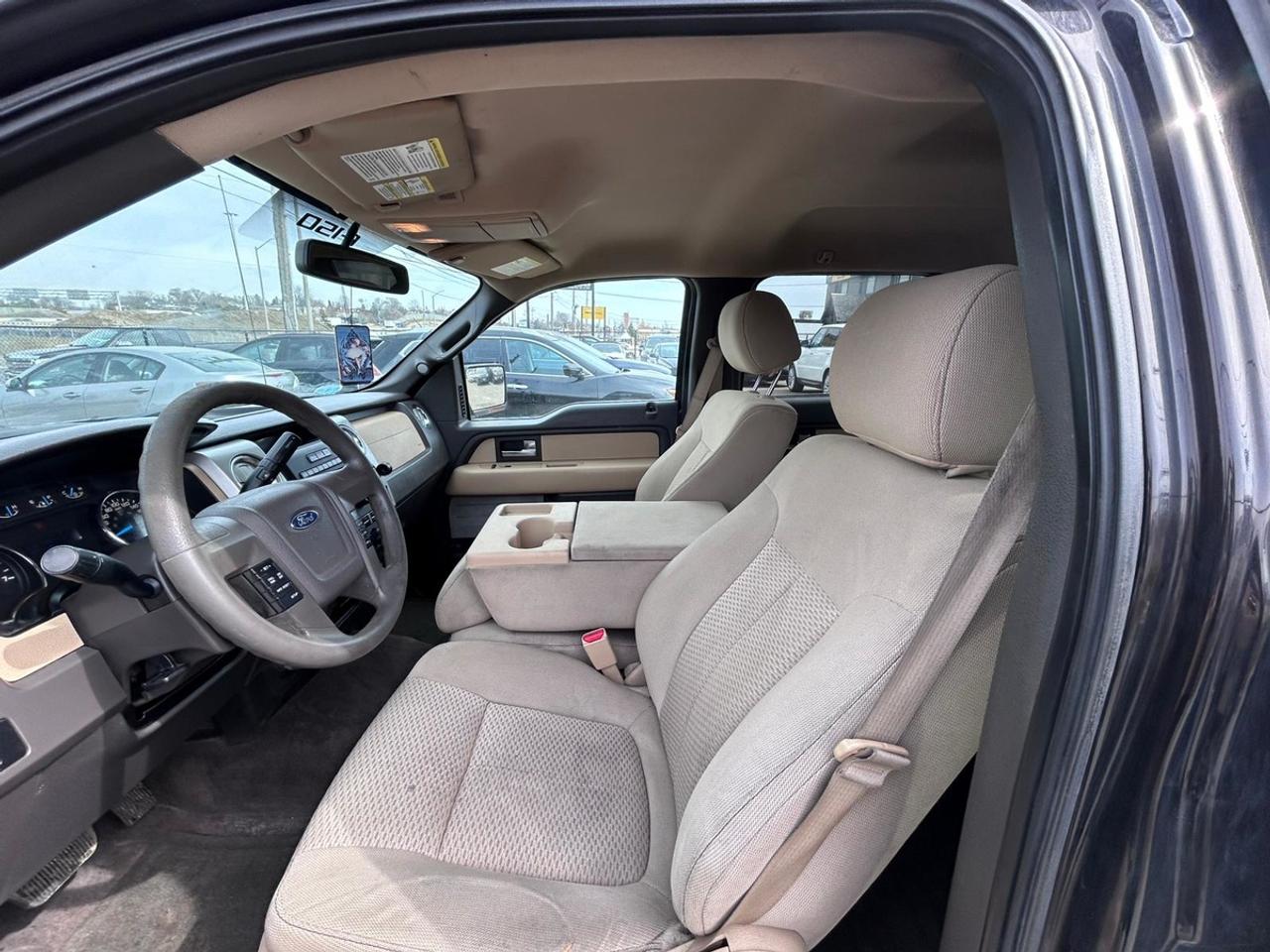 2013 Ford F-150 XLT Photo3