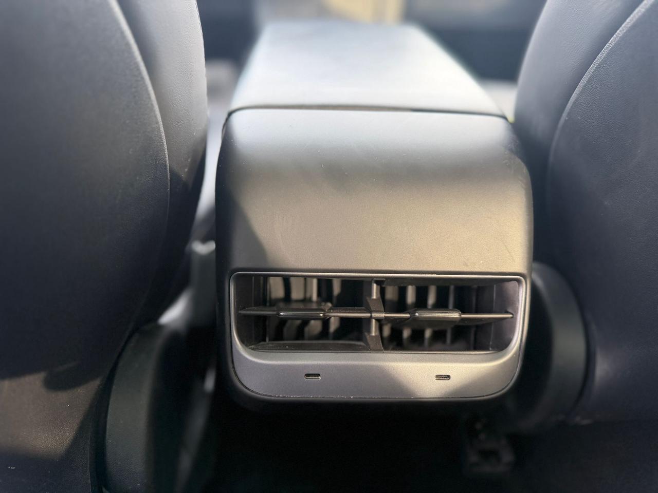 2022 Tesla Model 3 STANDARD RANGE PLUS Photo