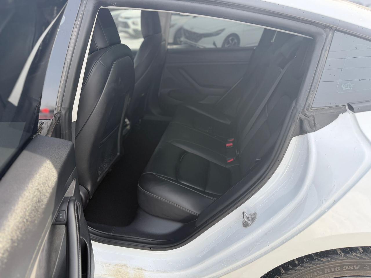 2022 Tesla Model 3 STANDARD RANGE PLUS Photo