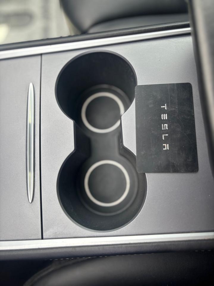 2021 Tesla Model Y Standard Range Photo