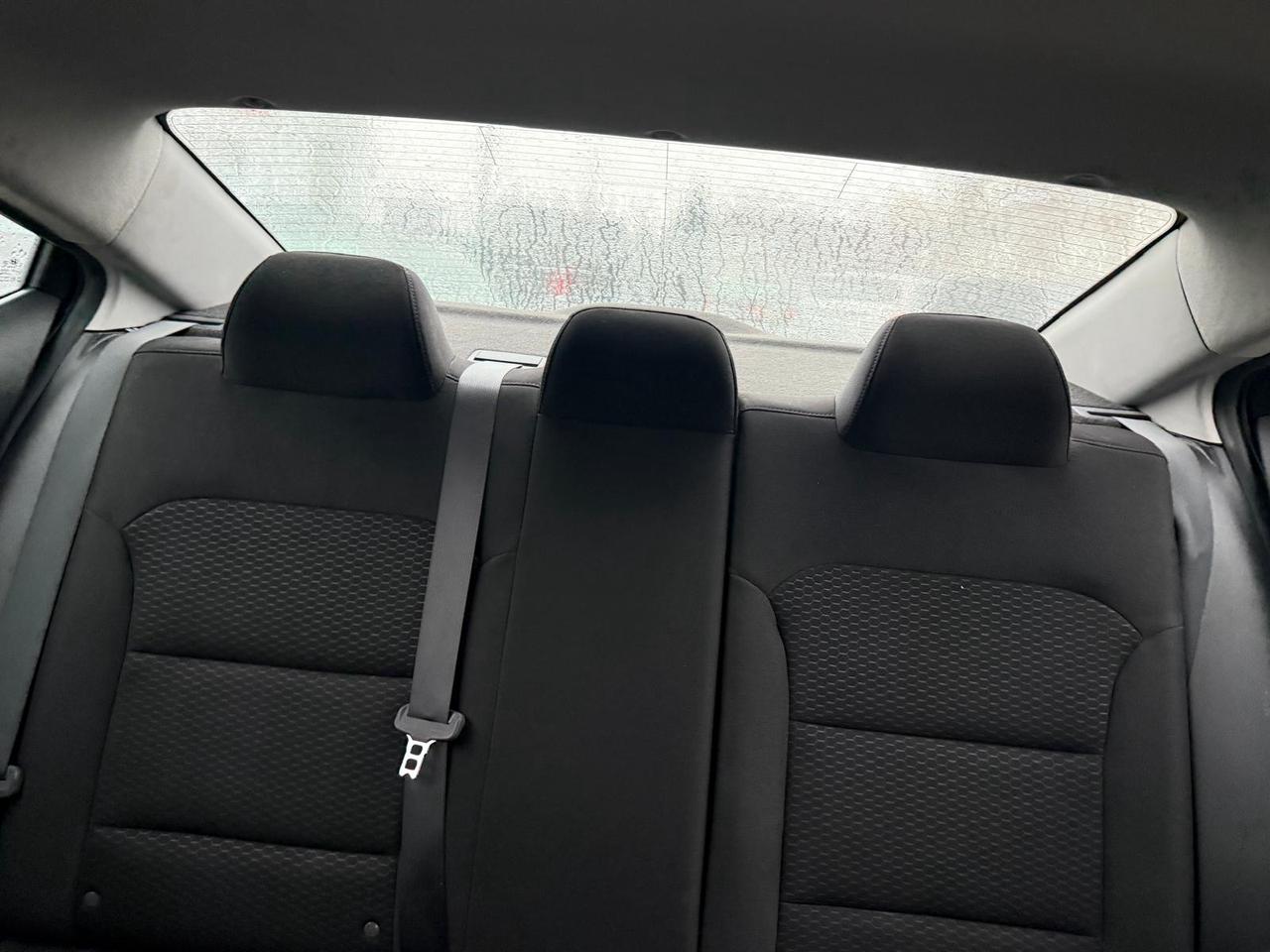 2020 Hyundai Elantra Essential Photo